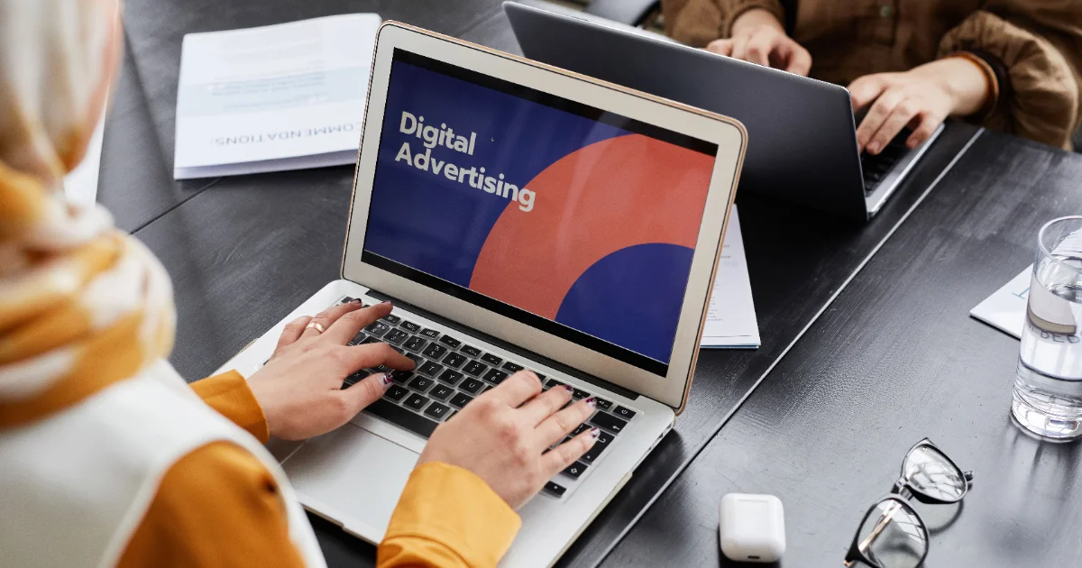 How to Advertise Local Business in Canada With Digital Promotions?